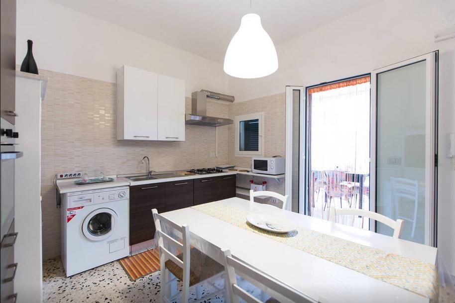 Апартаменты Old Town House Полиньяно-а-Маре Номер фото