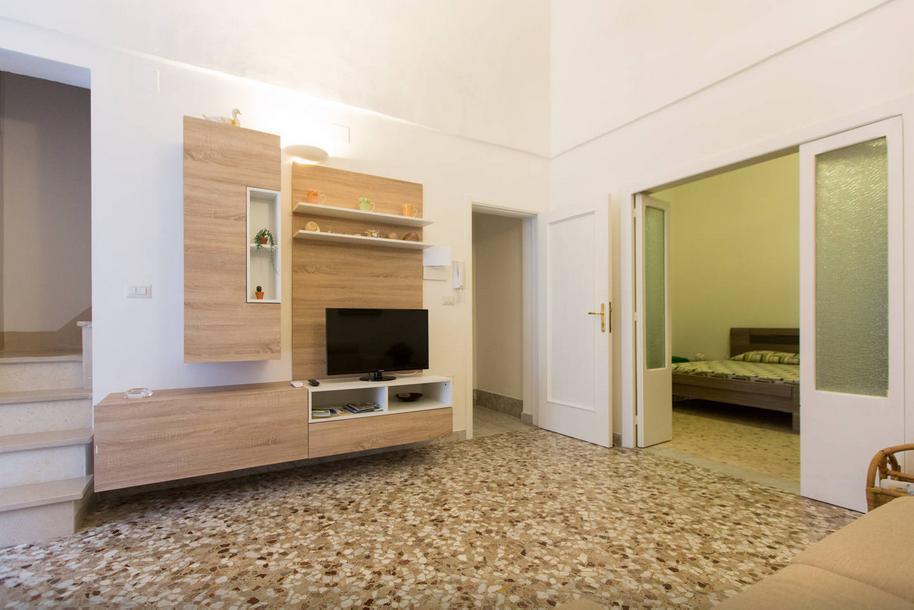 Апартаменты Old Town House Полиньяно-а-Маре Экстерьер фото