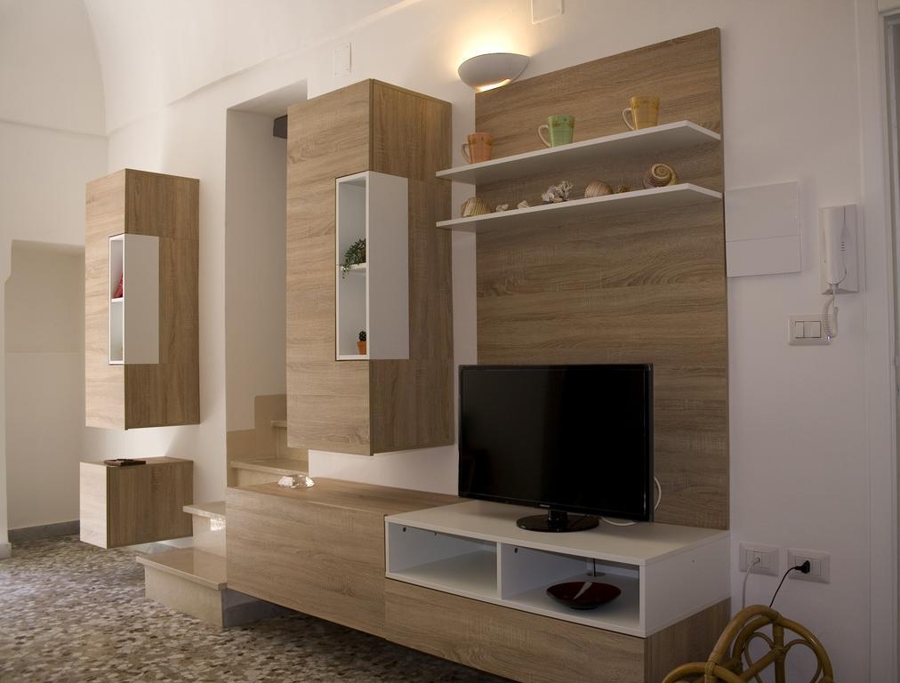 Апартаменты Old Town House Полиньяно-а-Маре Номер фото